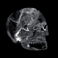 Redimensionnement de crystal-skull